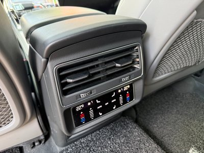 2021 AUDI Q8 照片 10