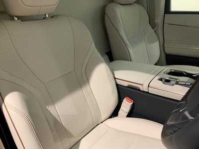 2024 Lexus LM — миниатюра 58