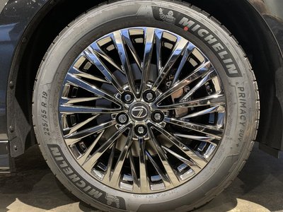 2024 Lexus LM — миниатюра 17