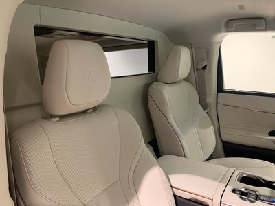2024 Lexus LM — миниатюра 56
