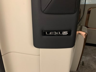 2024 Lexus LM — миниатюра 78