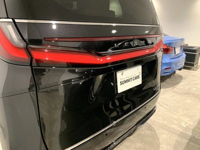 صورة 10 لـ 2024 Lexus LM