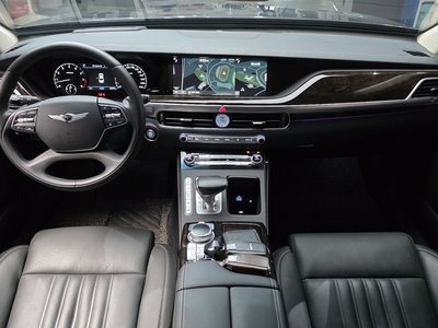 2019 Genesis G90 — фото 5