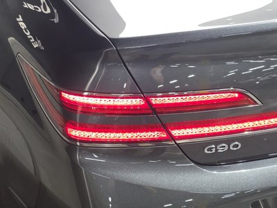 2019 Genesis G90 — фото 10