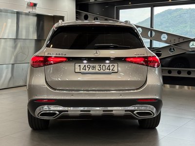 MERCEDES-BENZ GLC - 7