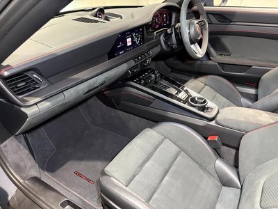 2025 Porsche 911 — миниатюра 22