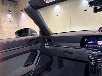 2025 Porsche 911 — миниатюра 28