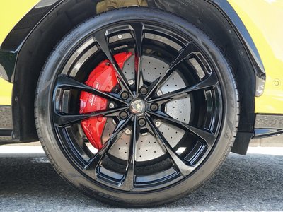 2020 Lamborghini URUS — миниатюра 13