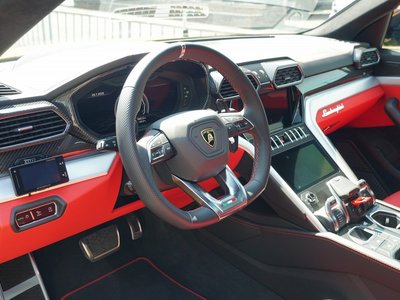 2020 Lamborghini URUS — миниатюра 21