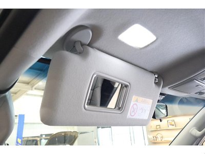 2018 Toyota LAND CRUISER PRADO thumbnail 38