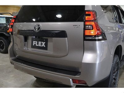 2018 Toyota LAND CRUISER PRADO thumbnail 33
