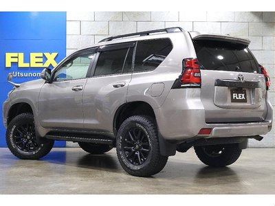 2018 Toyota LAND CRUISER PRADO thumbnail 15