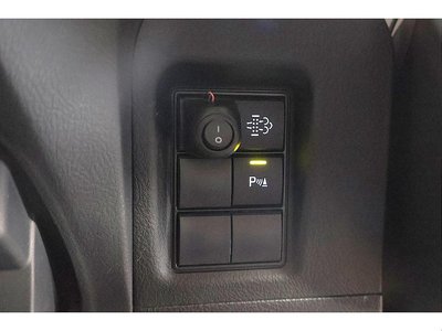 2018 Toyota LAND CRUISER PRADO thumbnail 25