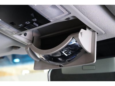 2018 Toyota LAND CRUISER PRADO thumbnail 23