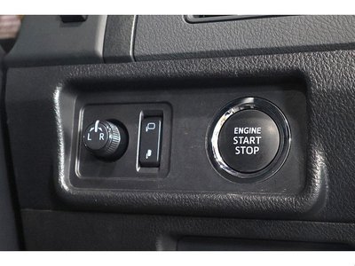 2018 Toyota LAND CRUISER PRADO thumbnail 17