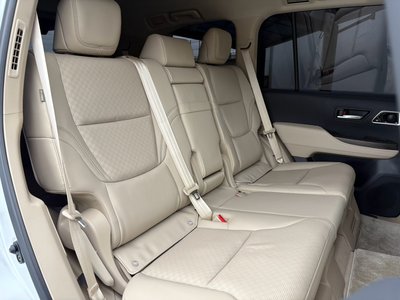 2023 Toyota LAND CRUISER 300 photo 10