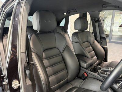 PORSCHE MACAN - 5