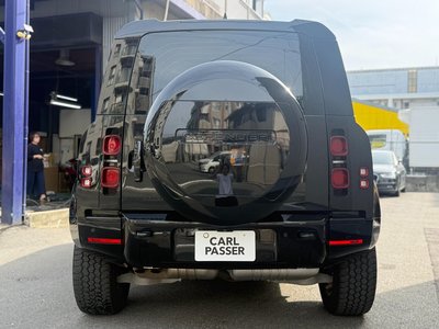 LAND ROVER DEFENDER - 5