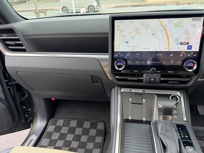 صورة مصغرة 30 لـ 2025 Lexus GX
