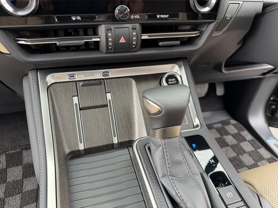 صورة مصغرة 31 لـ 2025 Lexus GX