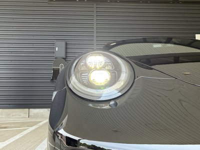 PORSCHE 911 - 6