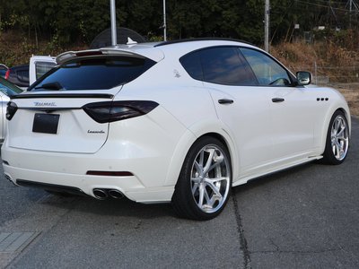 MASERATI LEVANTE - 5