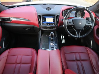 MASERATI LEVANTE - 9
