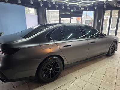 2023 BMW 7 SERIES photo 8