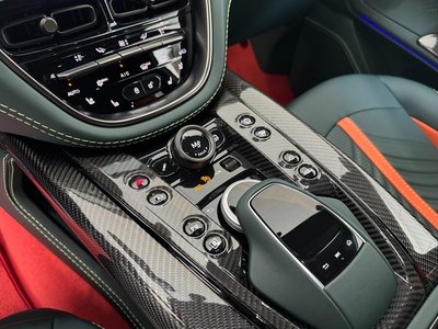 2023 Aston Martin DBX — миниатюра 42
