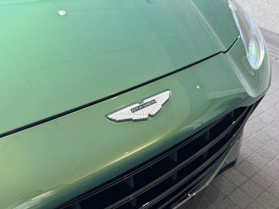 2023 Aston Martin DBX — миниатюра 16