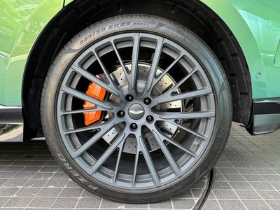 2023 Aston Martin DBX — миниатюра 25