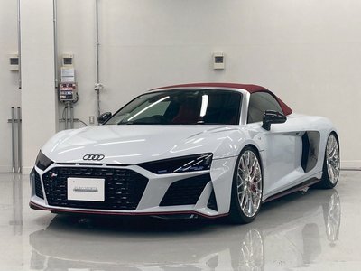 AUDI R8 SPIDER - 1