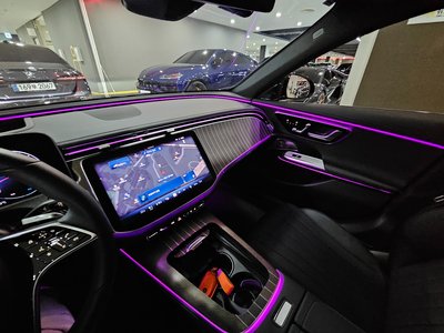 MERCEDES-BENZ E-CLASS - 9