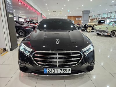 MERCEDES-BENZ E-CLASS - 2