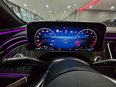 MERCEDES-BENZ E-CLASS - 8