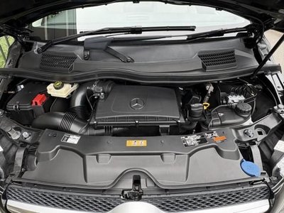 صورة 8 لـ 2020 Mercedes-BENZ V-CLASS