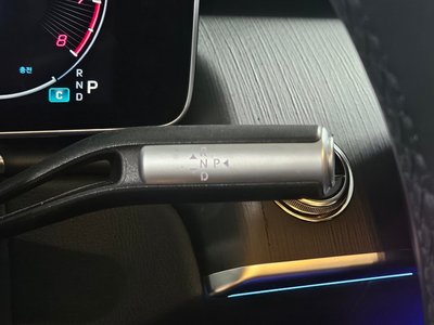 MERCEDES-BENZ S-CLASS - 8