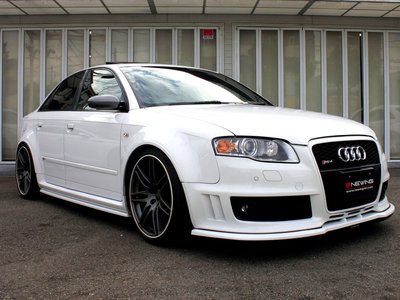 AUDI RS4 - 1