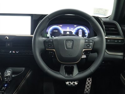 2025 Toyota CROWN SPORT 照片 4