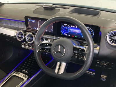 صورة 8 لـ 2025 Mercedes-BENZ EQB