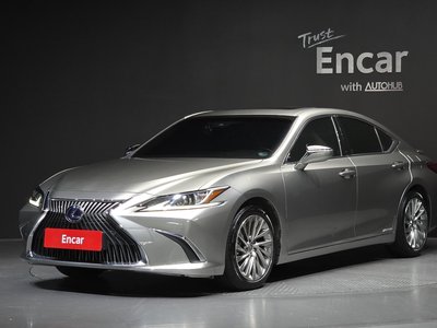 صورة 1 لـ 2021 Lexus ES