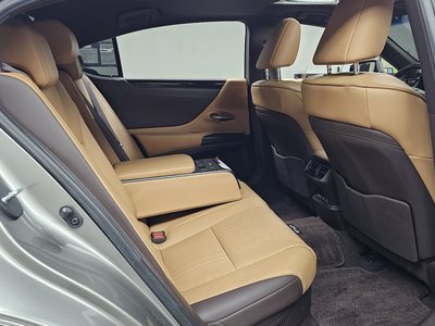 2021 Lexus ES 缩略图 18