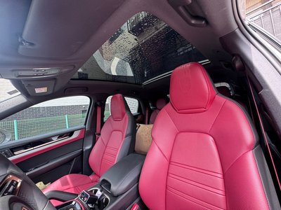2025 Porsche CAYENNE 照片 9