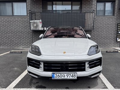2025 Porsche CAYENNE 照片 1