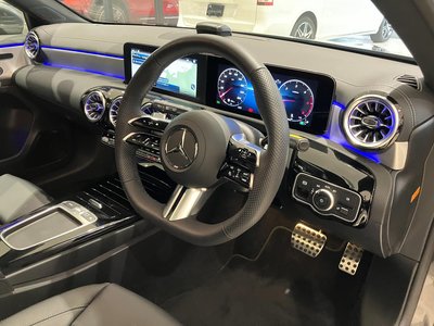 صورة 4 لـ 2025 Mercedes-BENZ A-CLASS