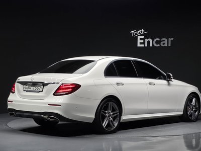 صورة 4 لـ 2019 Mercedes-BENZ E-CLASS