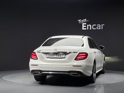 صورة 6 لـ 2019 Mercedes-BENZ E-CLASS