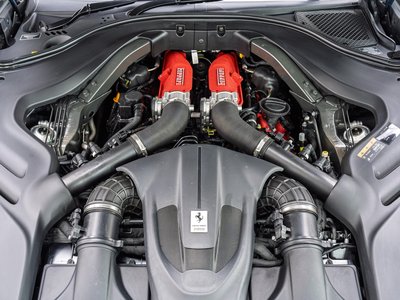 FERRARI ROMA SPIDER - 6