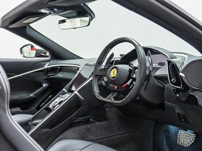 FERRARI ROMA SPIDER - 4