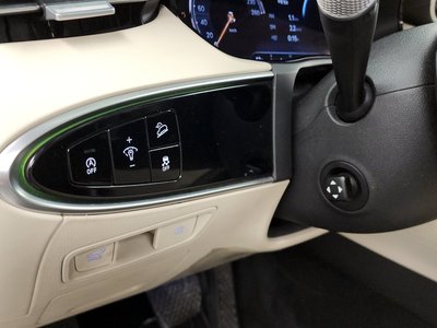 2021 Genesis GV70 thumbnail 16